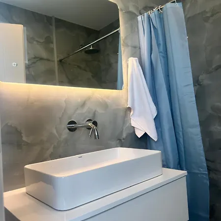 Portside Paradise Naoussa